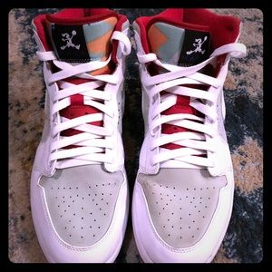 Air Jordan 1 retro “Hare” size 12.5